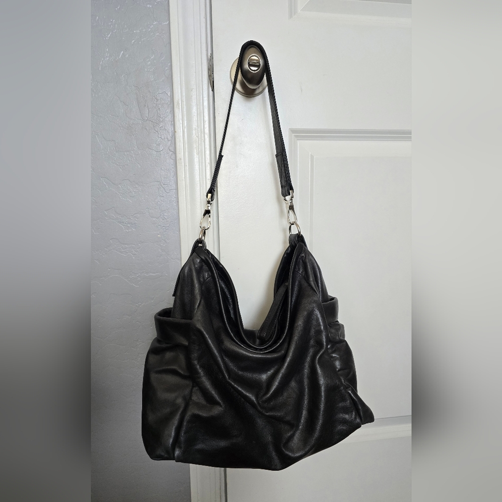 Rough & Tumble Leather Large Custom Pillow Bucket (Tulip)